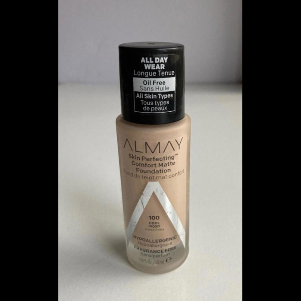 Almay Skin Perfecting Comfort Matte Foundation #100 Cool Ivory All Day Wear